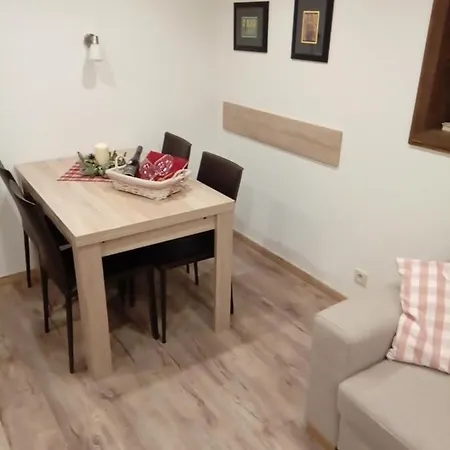 Ferienwohnung Schmallenberg 施马伦贝格